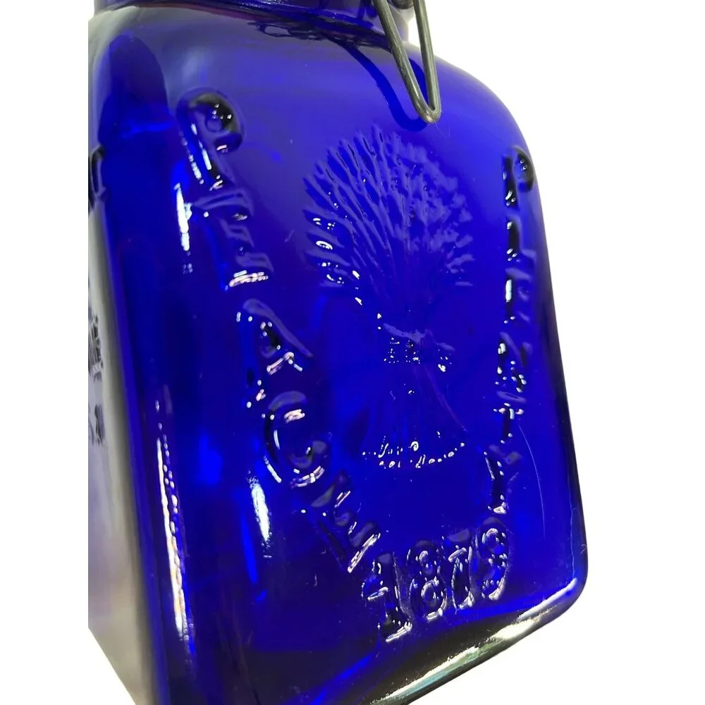 Vtg Grannys Products 2-Quart Cobalt Blue Glass Jar Hinged Lid Centerville TX USA